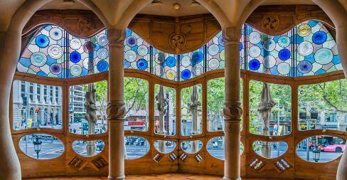 Casa Batilo stained glass