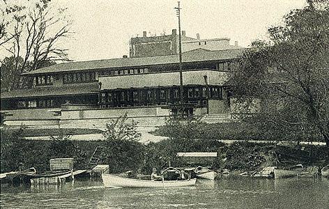 Lake Geneva Hotel